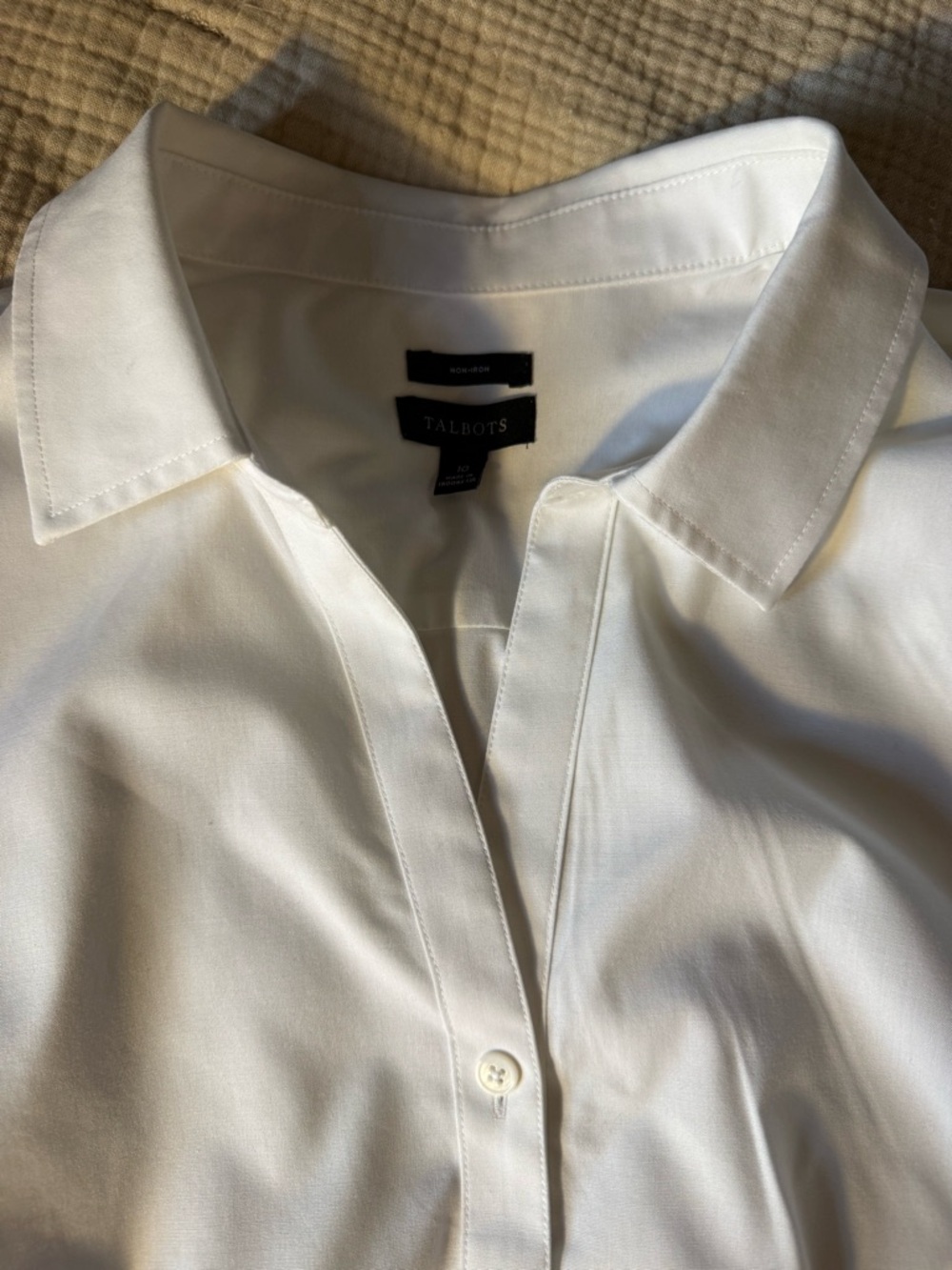 Talbots Non-iron Sleeveless White Perfect Shirt, size 10 - Picture 4 of 6